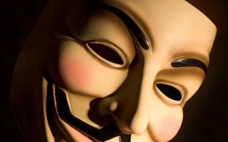 《以恐怖微笑的男人》游戏攻略（揭秘恐怖游戏《以恐怖微笑的男人》的玩法和隐藏线索）