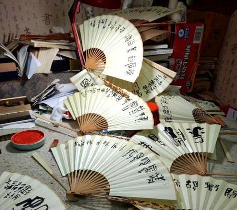 《金陵龙霞出装攻略》（挑战全新玩法，打造无敌输出！）-第3张图片-游趣乐园